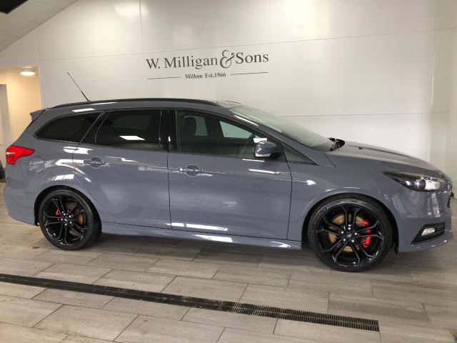 2017 Ford Focus 2.0T EcoBoost ST-3 5dr