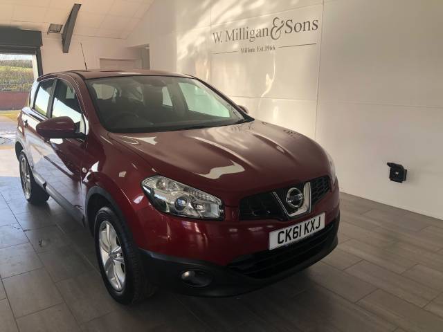 Nissan Qashqai 1.6 [117] Acenta 5dr Hatchback Petrol Red